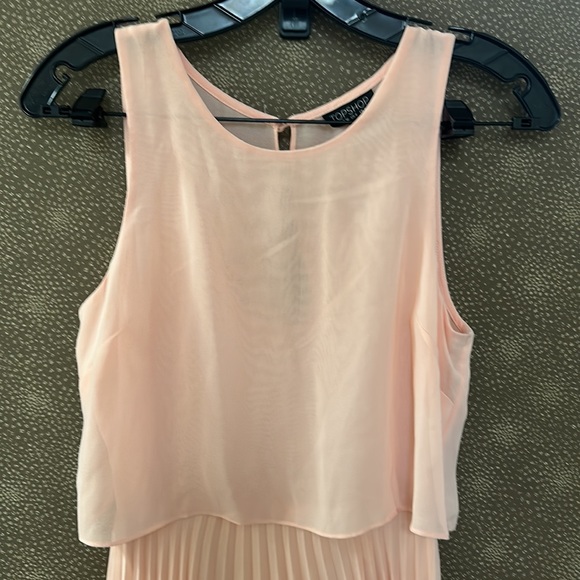 🔥🔥🔥Topshop Pleated Dress Size 4 - Picture 2 of 10